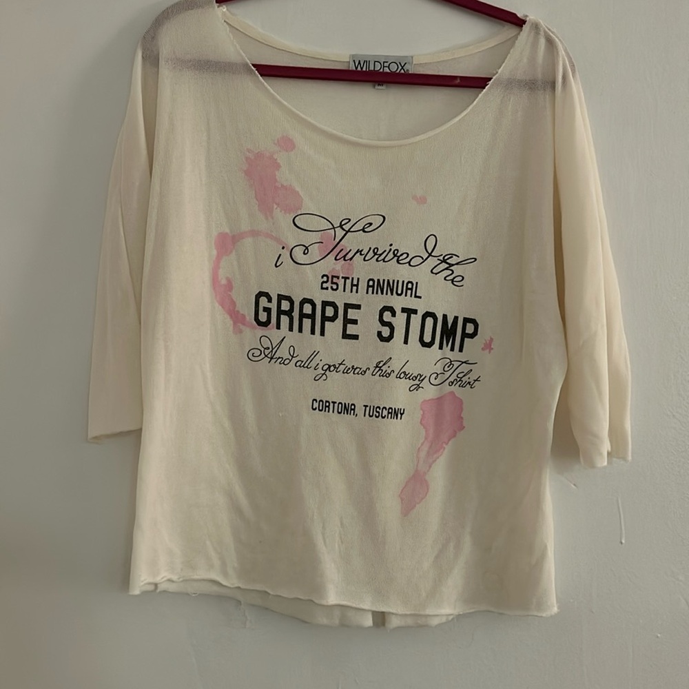 Wild Fox Graphic T-shirt Size M